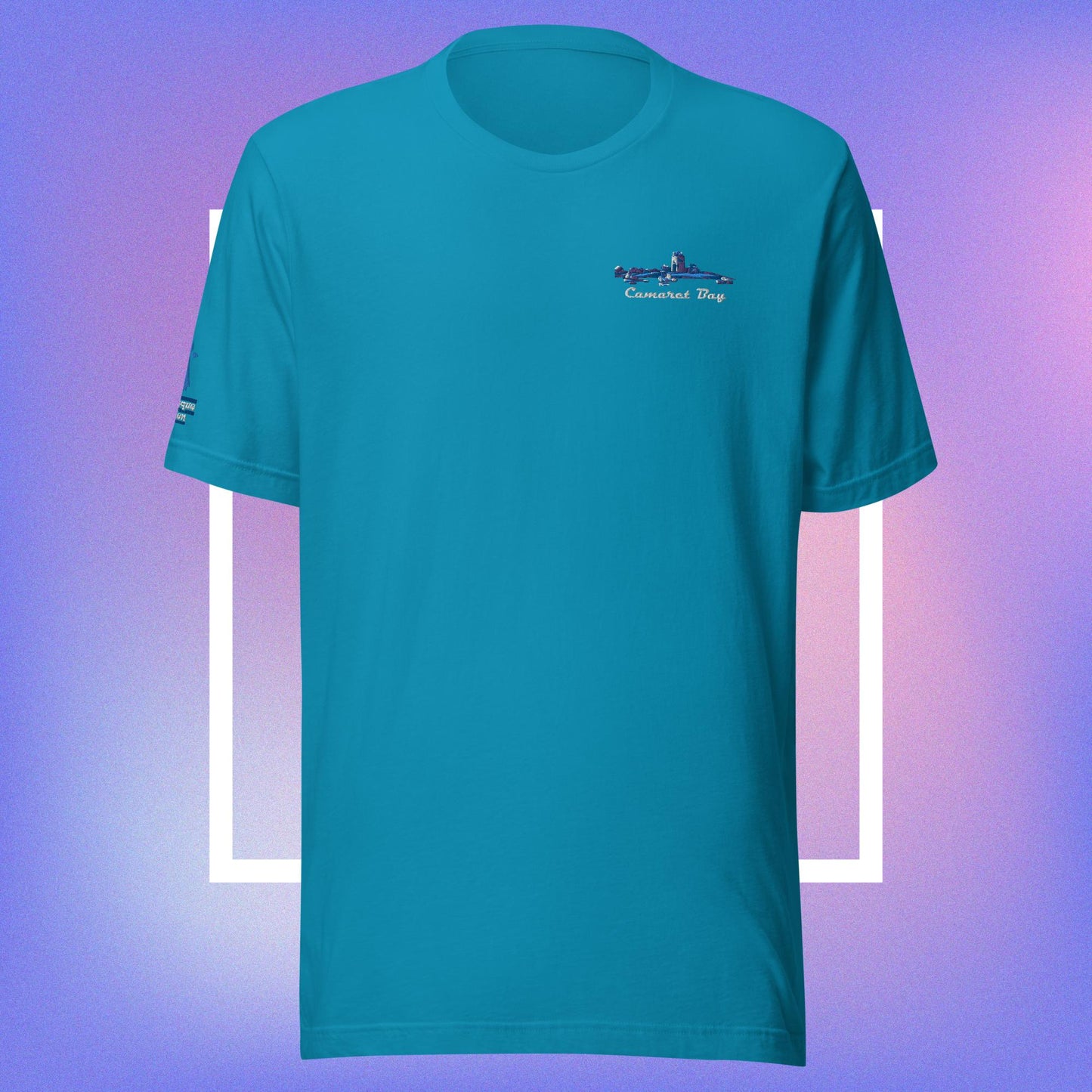 T-shirt Unisexe Brodé en Nuances de Bleu "Camaret Bay"